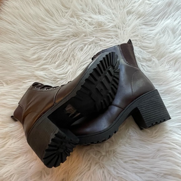 Espresso Lace Up Heeled Booties - Picture 5 of 16